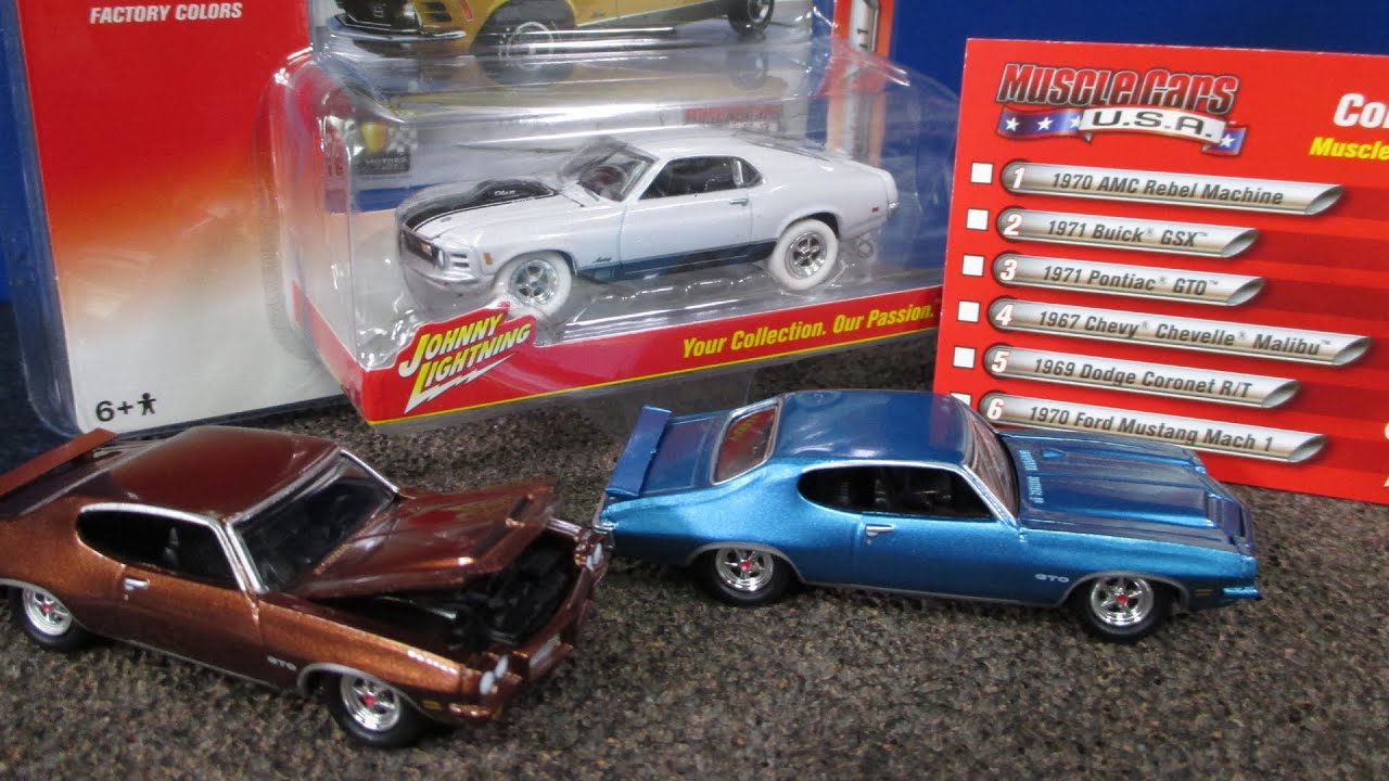 Johnny Lightning Muscle Cars USA 2016 Release 1 A&B with Chase Rare White Lightning