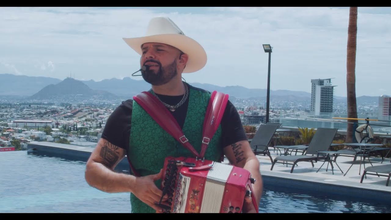 OJITOS NEGROS CHINITOS - ROMÁN DE LOS REYES 