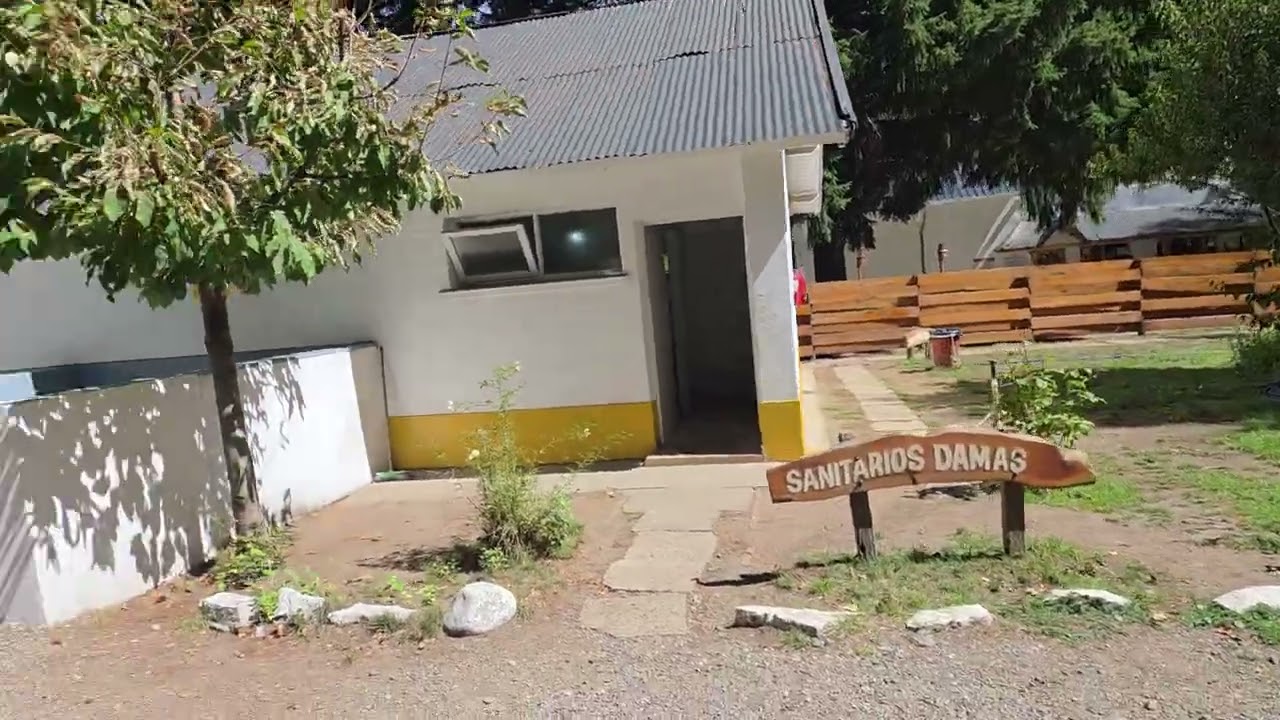 San Martín de Los Andes. Camping no centro da cidade. 
