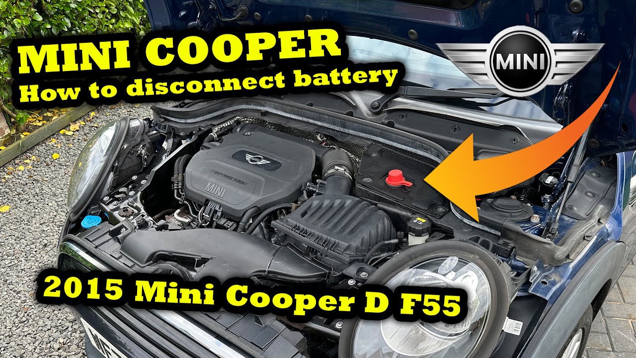 Как отсоединить аккумулятор автомобиля Mini Cooper D 1.5 F55 2015 года выпуска (только отрицатель...