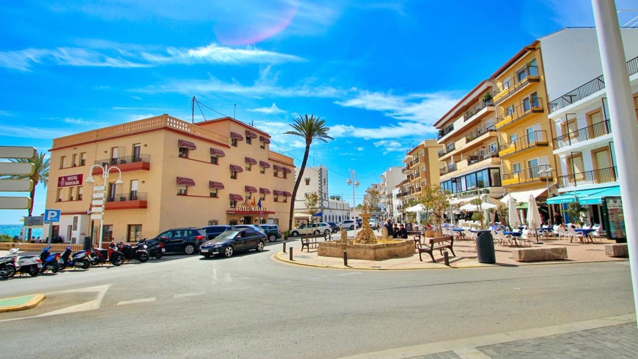 Aduport - holiday apartment close to beach in Javea | Denia, Spain | Hotel Review 🛏️
