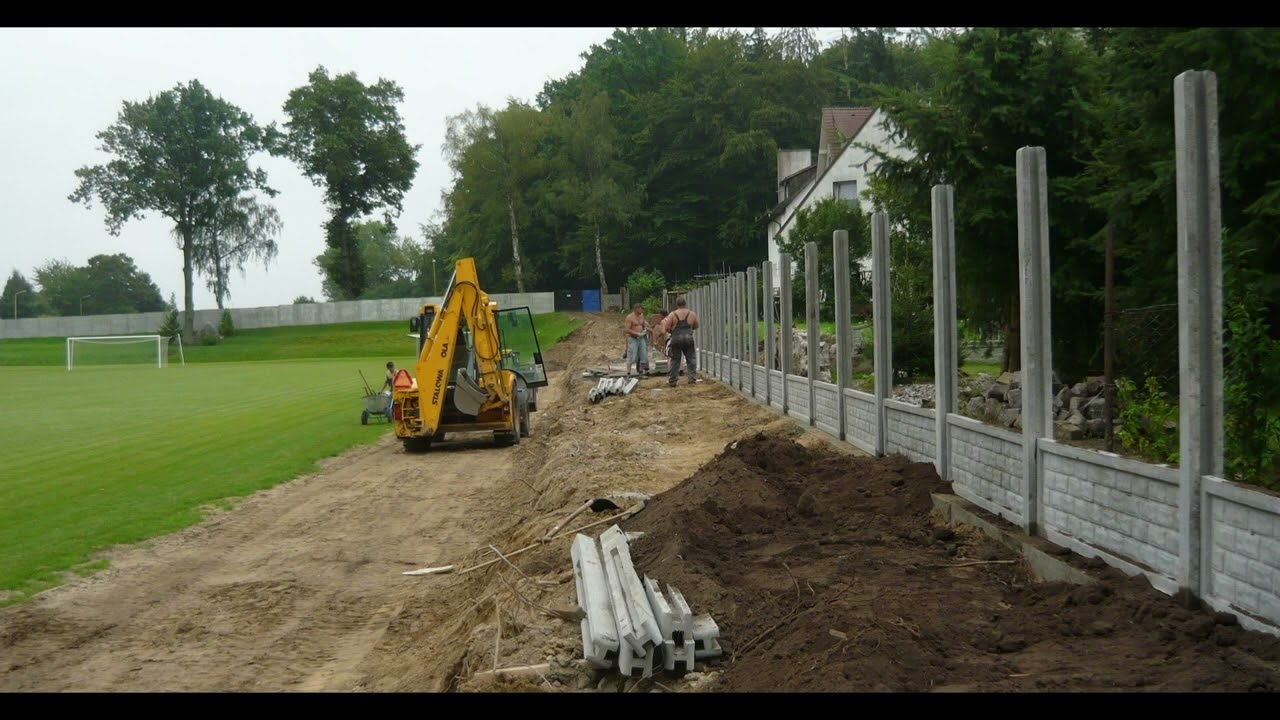 Stadion Miejski w Gryficach - dawniej i obecnie.