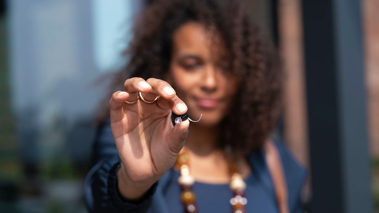 Meet Oticon Zeal  - The first hearing aid to do it all &ndash; unseen