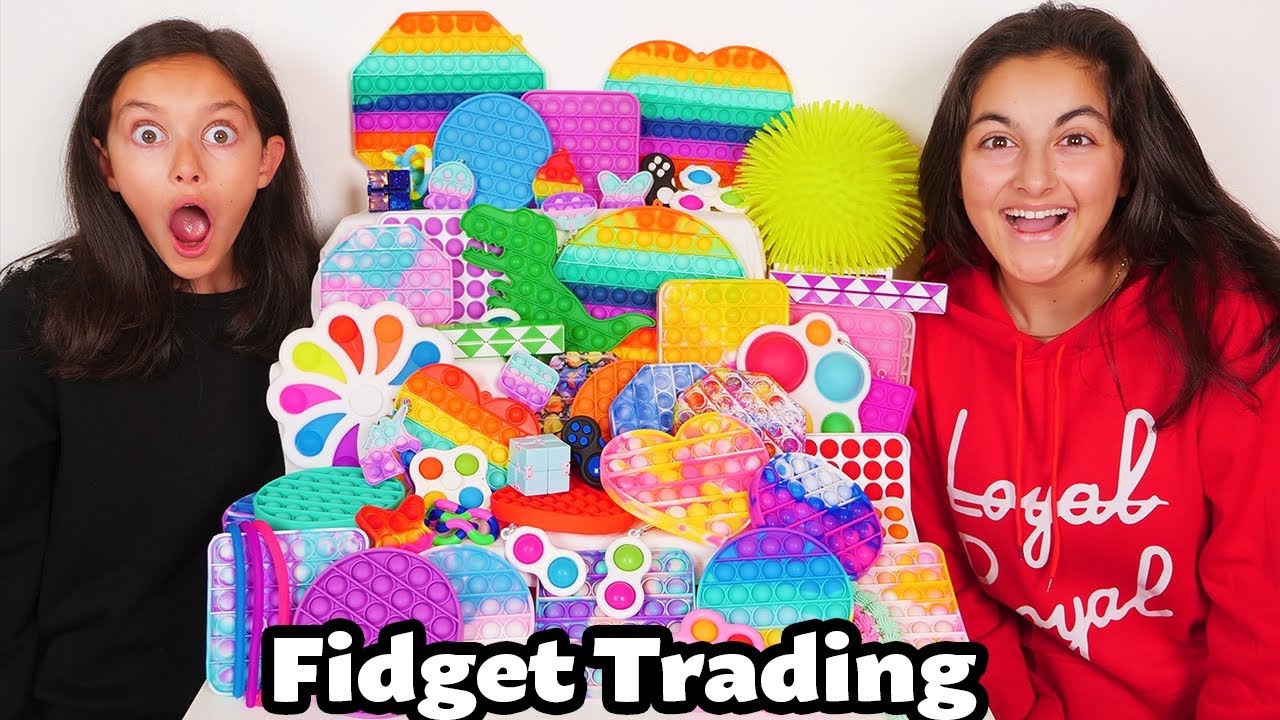 TRADING FIDGET TOYS!! INTENSE 🔥🔥 Mystery PRIZE!💵🎁