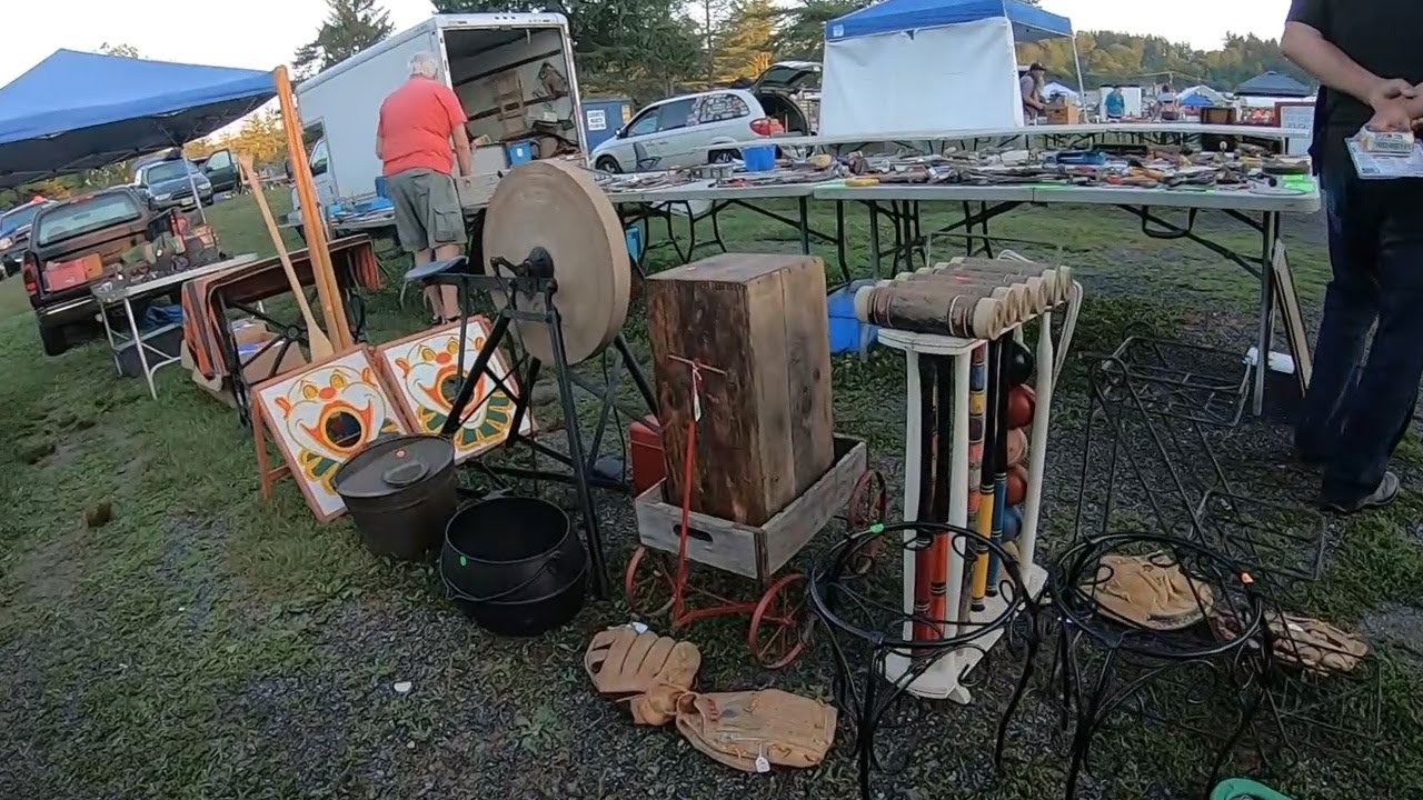 Flea Market Treasure Hunting - Scored THIS for $5