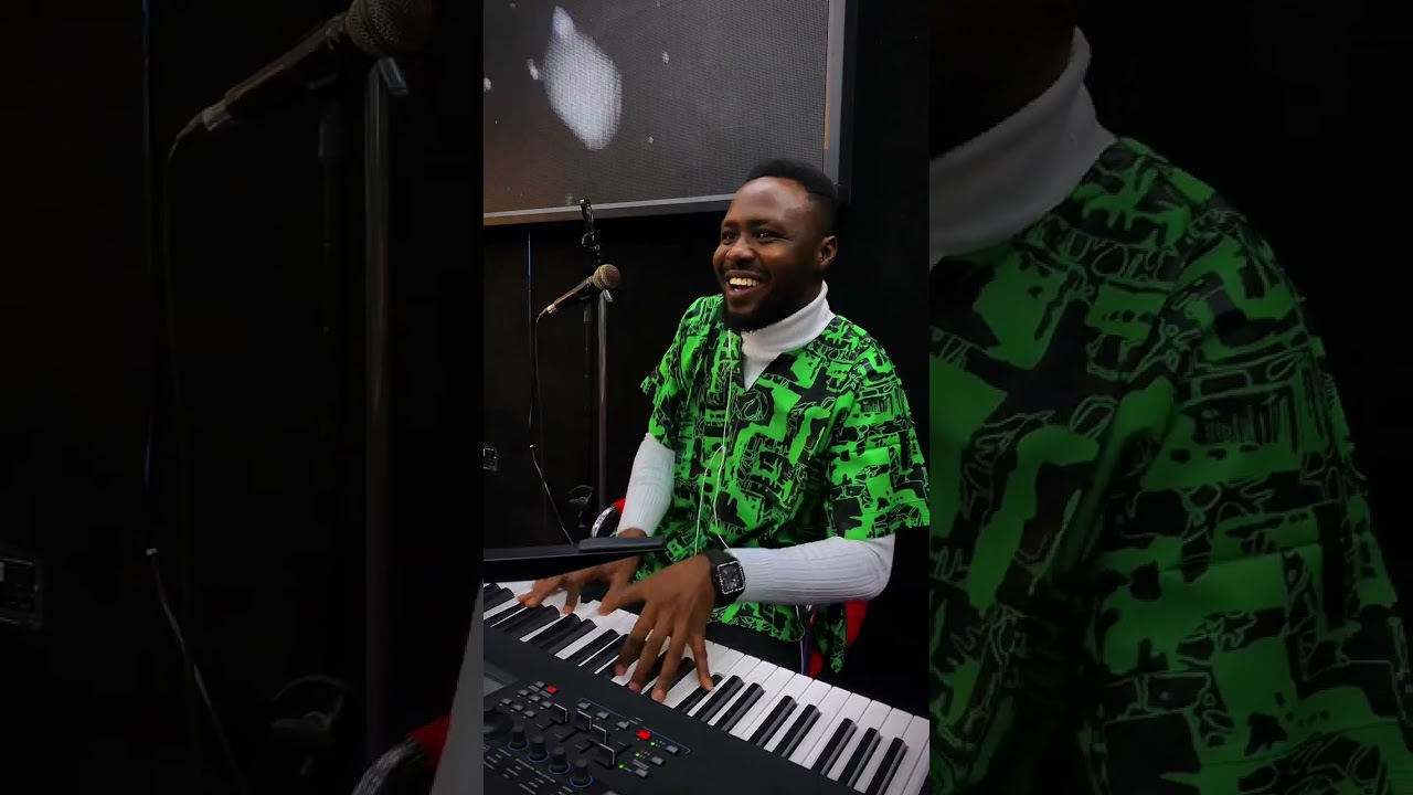 Electrifying Praise medley (Take all the praise)@officialeben