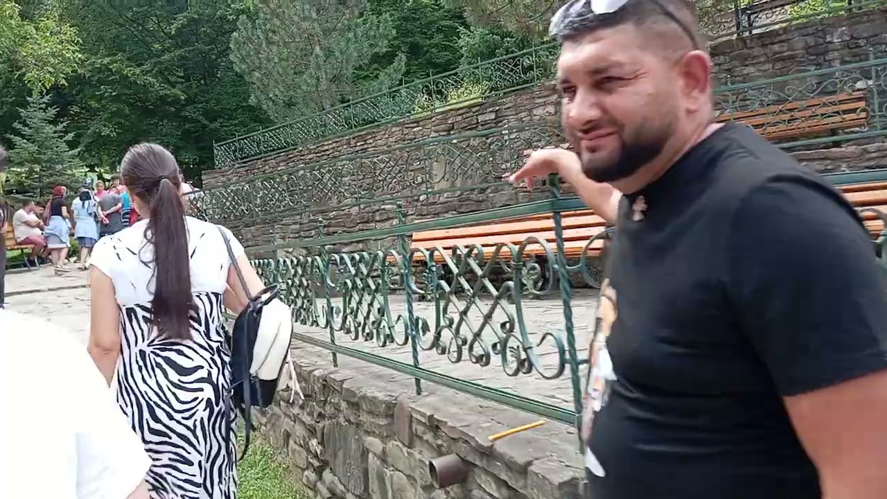 Am ajuns la mănăstirea Prislop am fost la mormântul lui Arsenie Boca!