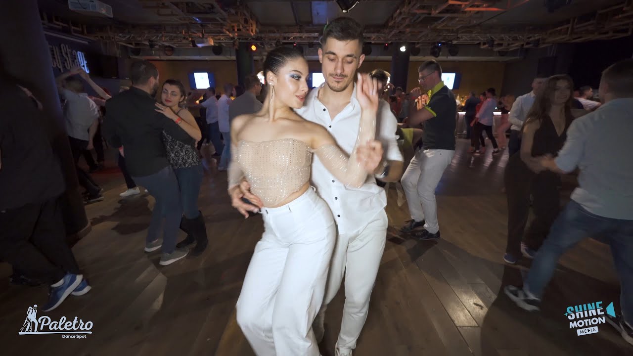 Velizar Todorov & Jacklin Gutsuzyan - Bachata Social Dance | Paletro 4th Birthday Party