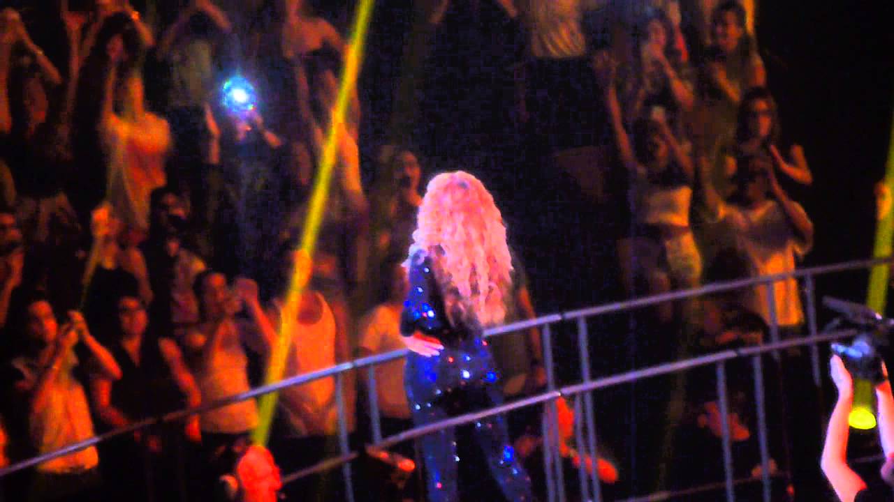 Beyonce - Irreplaceable-  The Mrs Carter World Tour - Montreal - July 22nd 2013