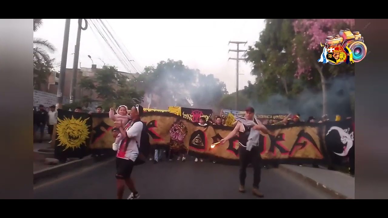 Camara Sur Oscura en la previa CAMINANDO al monumental de la U 🇵🇪