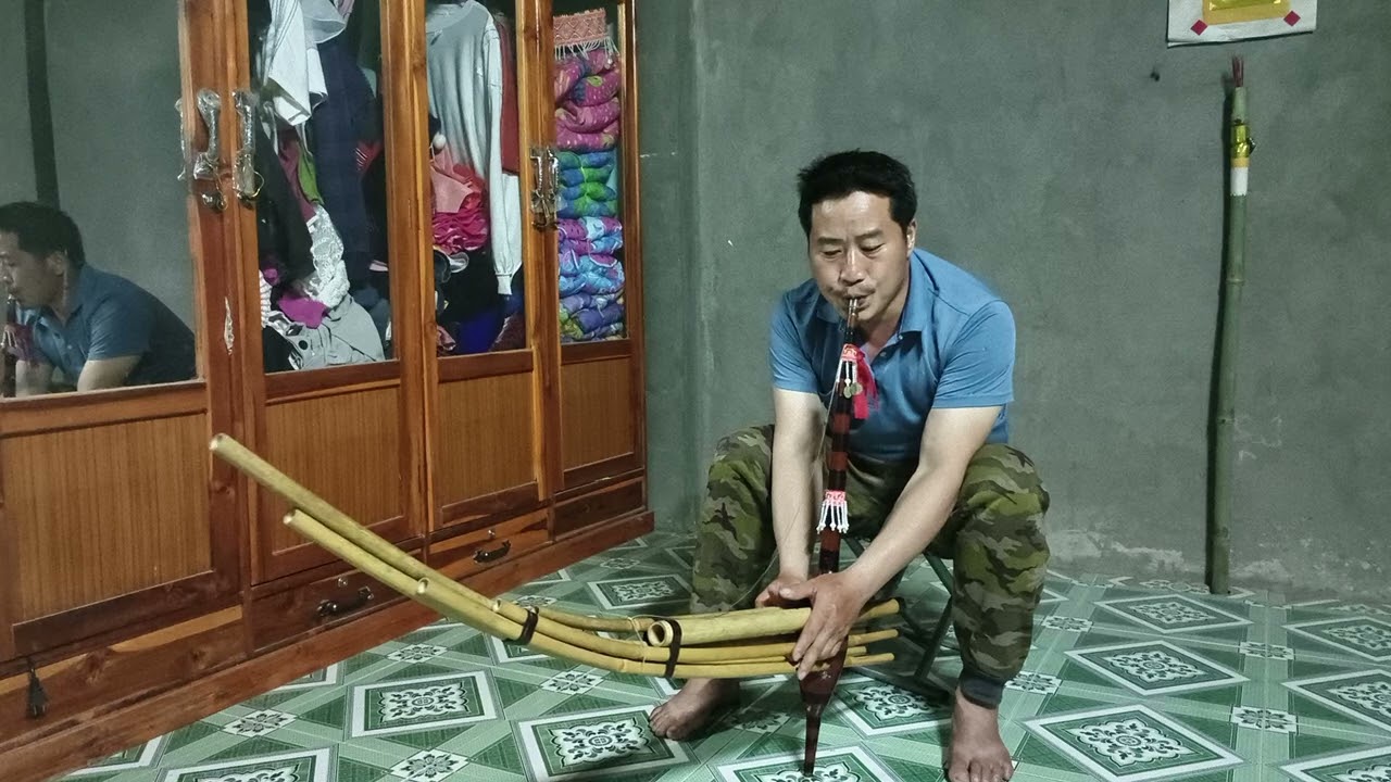 Tso tuaj rau dab laug nyob ນໍ້າຖອ້ມ tau kawm xwb