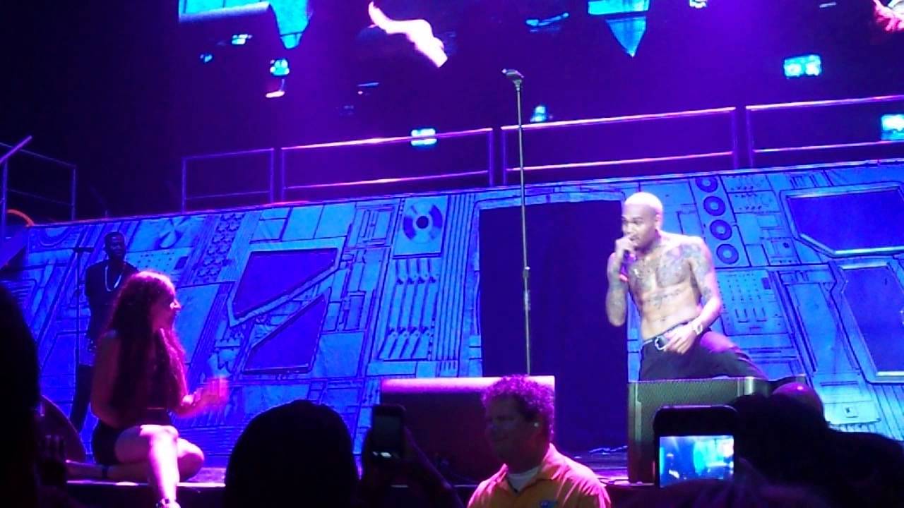 Take You Down, No Bullshit- Chris Brown at Wild Jam 2013