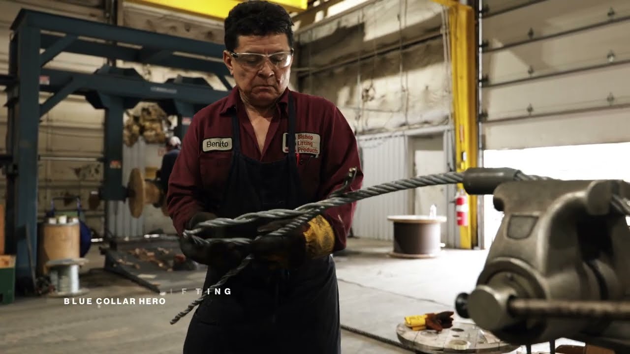 Watch Us Fabricate a Flemish Eye Wire Rope Sling with a Thimble Eye &mdash; Houston, Texas