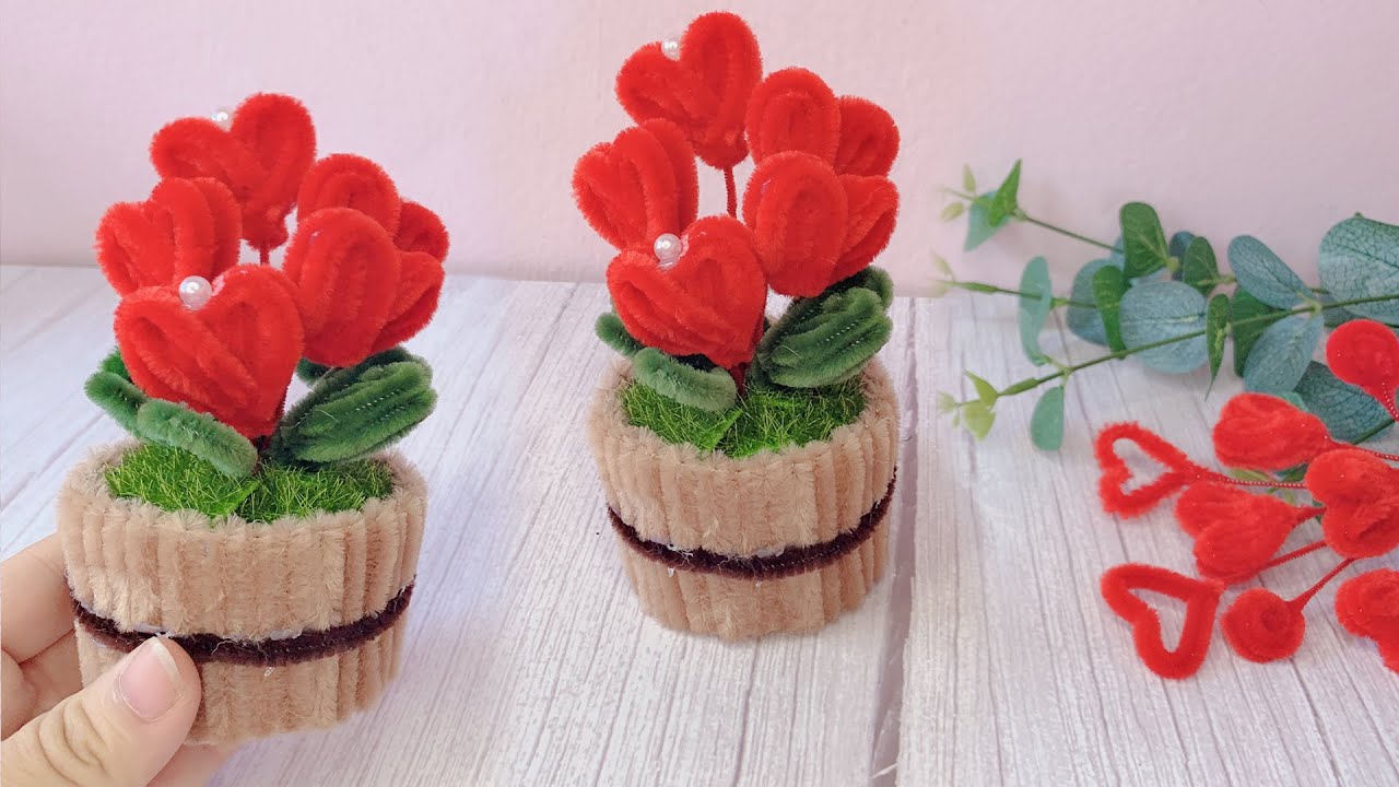 DIY Beautiful Flower Heart Making With Pipe Cleaner - DIY Valentine's Day Craft Ideas - Gift Ideas