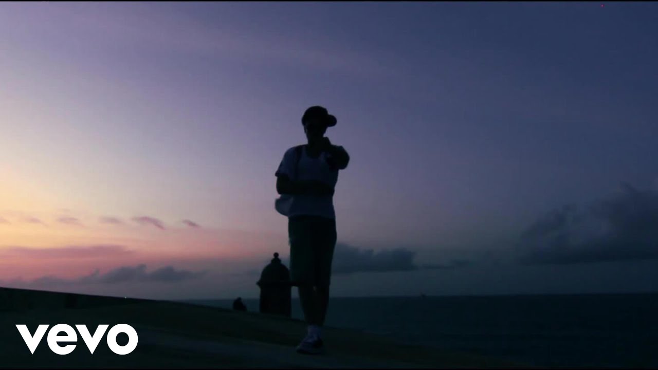 TyyHavinn - Round Trip! (Official Music Video)