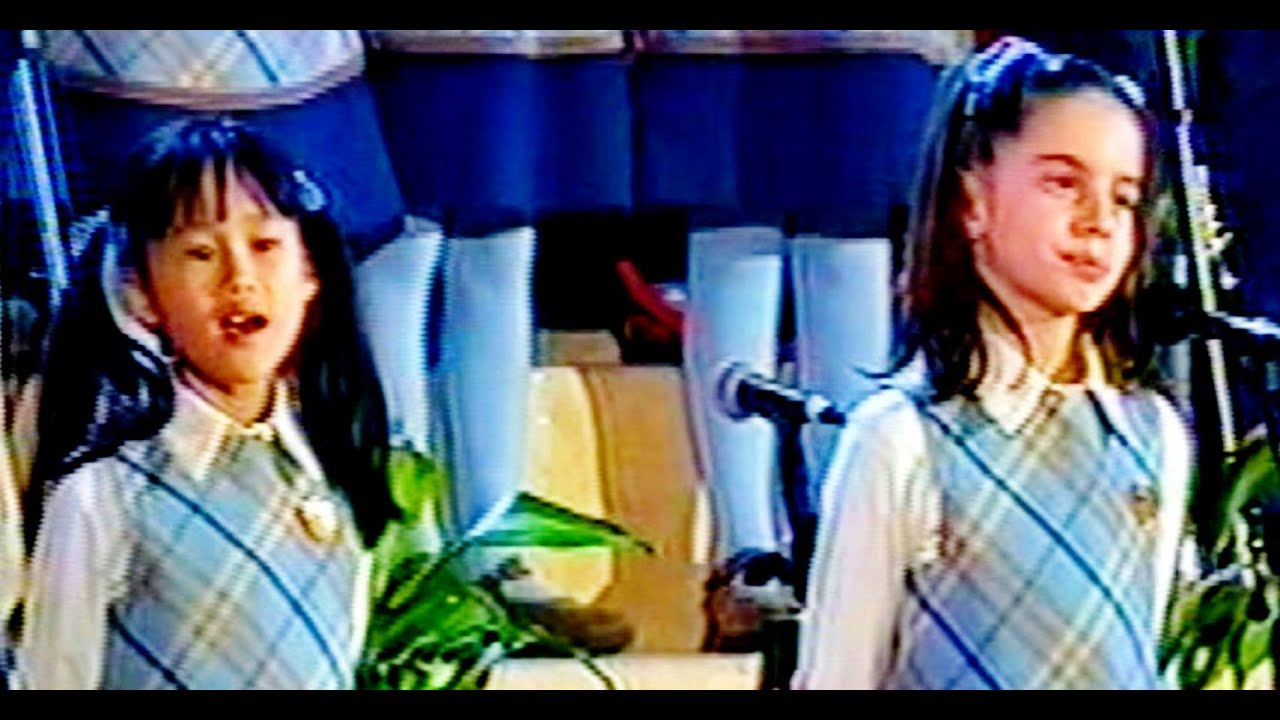 Vietnga e Beatrice & Piccolo Coro. Ave Maria di Nazareth
