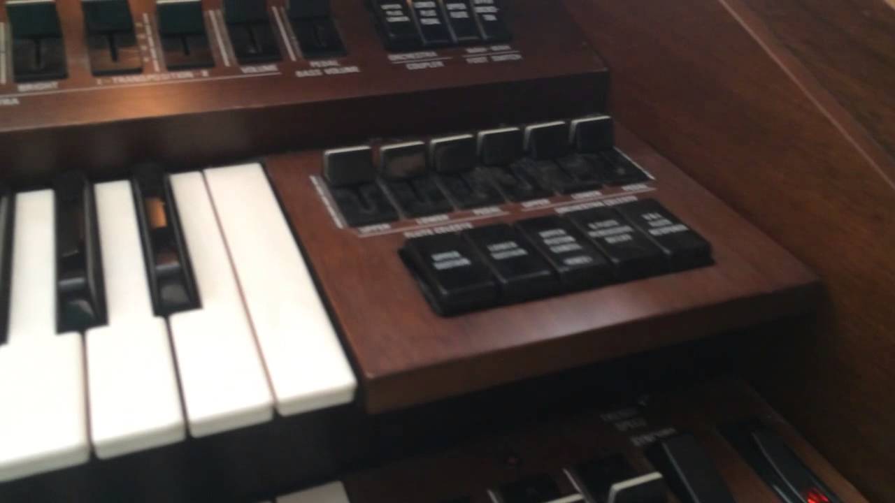 Yamaha E-70 Walk Through