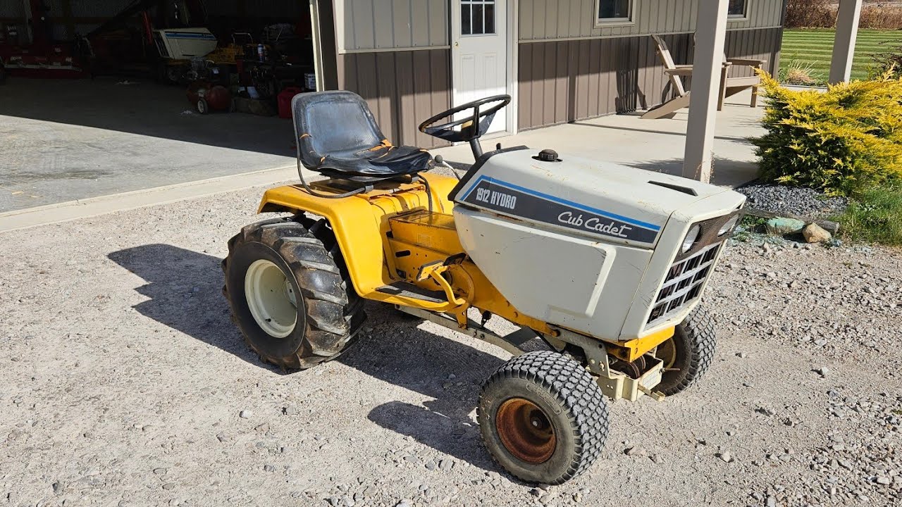Супер садовый трактор Cub Cadet 1912!