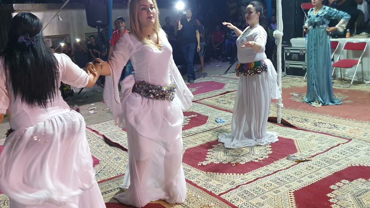 محمد مساري  في حفل شعبي بني عروس mohamed  messari