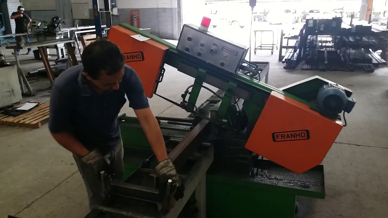 Serra Fita Horizontal Hidráulica Franho FM500 Usada para Corte de Vigas de Aço