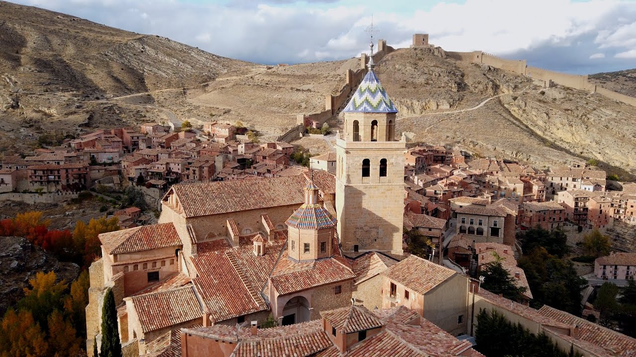A Day and a Night in Albarrac&iacute;n - Aragon - Medieval Town