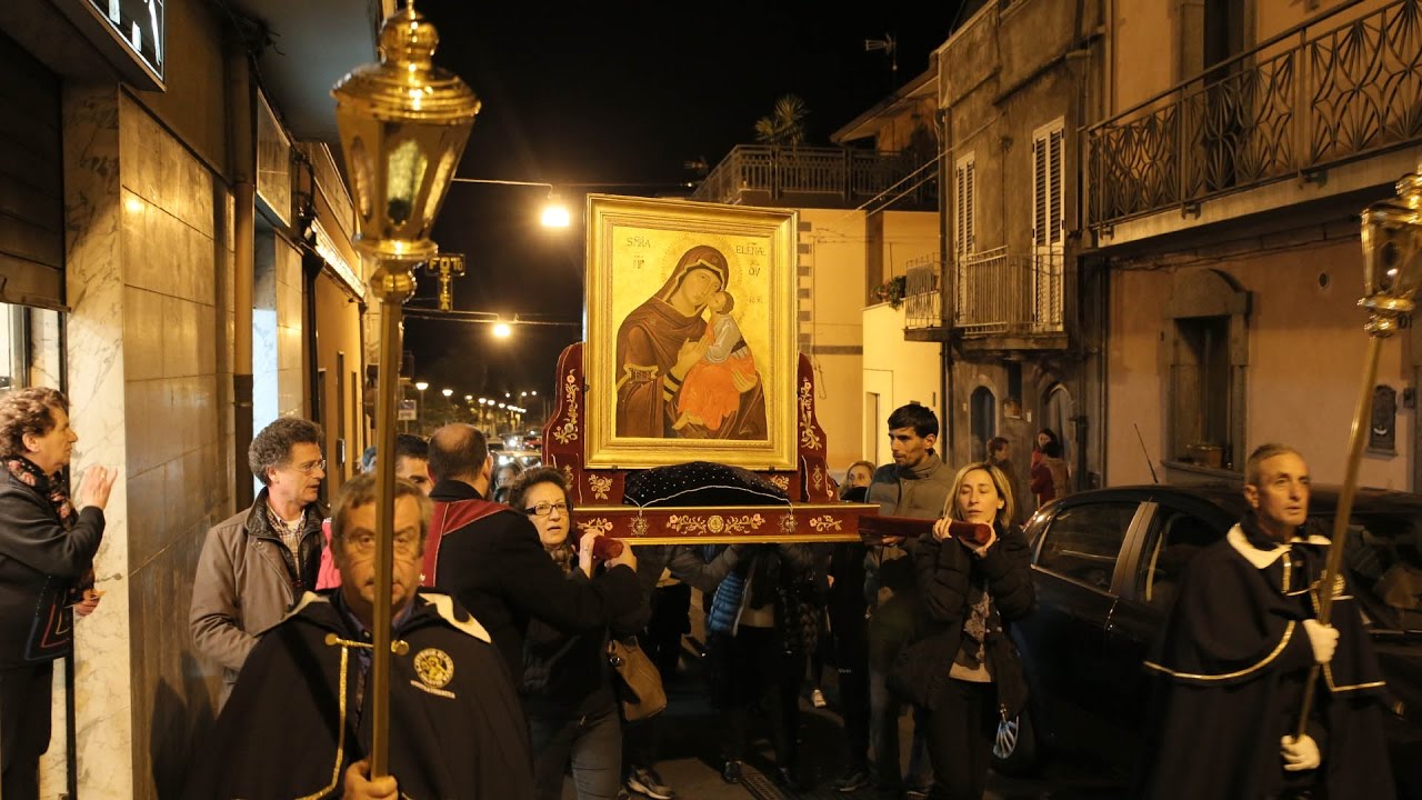 La Madonna dell'Elemosina pellegrina a Maletto