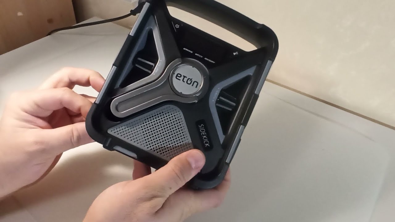 Eton SIDEKICK радиоприемник для ЧС и туризма?