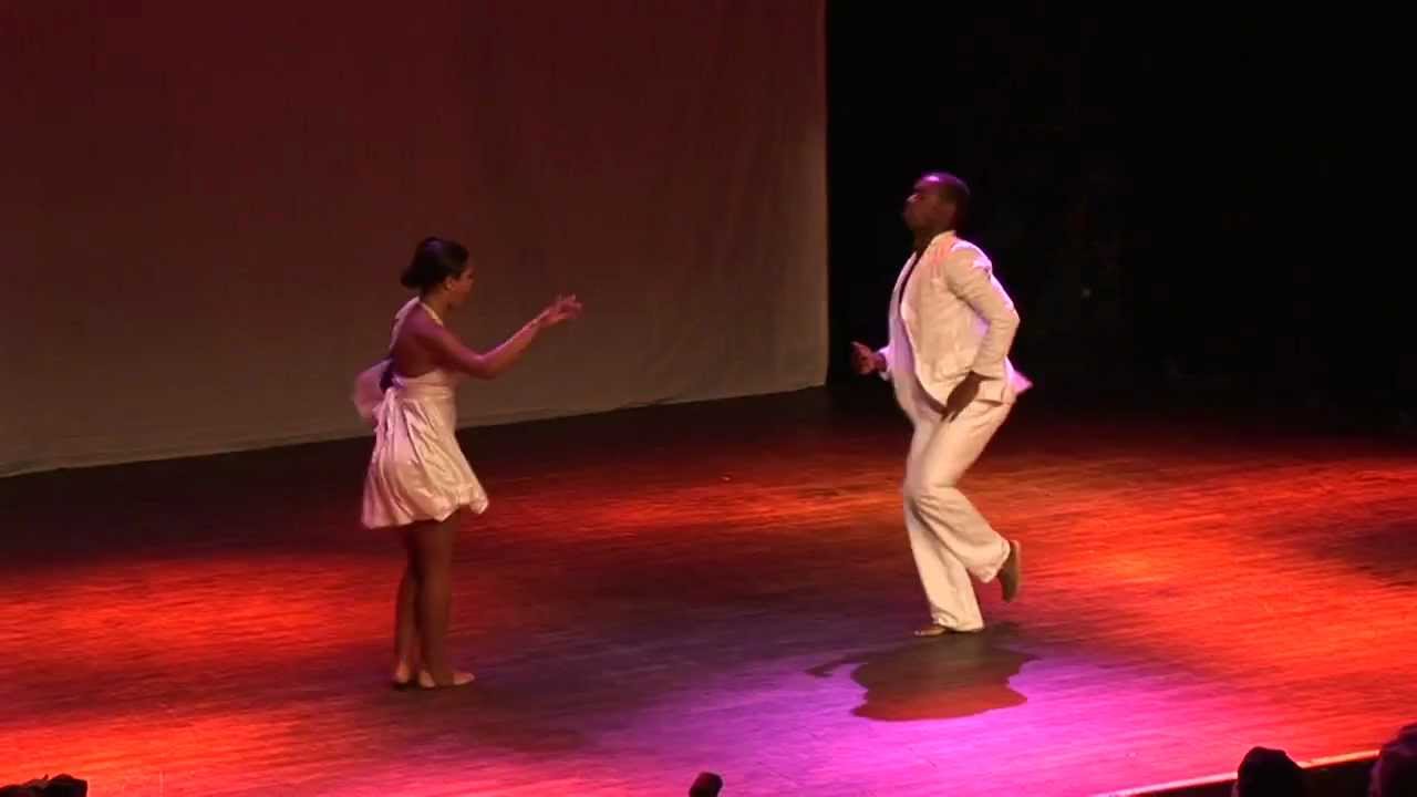Show - Ismaray Chacon 'Aspirina' & Reinier Powell