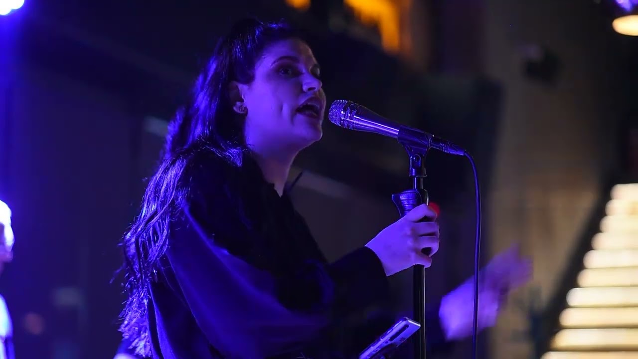 Sanja Vasiljevic i grupa Playbox - mix1 (Nacionalna Klasa by Vojvodina)
