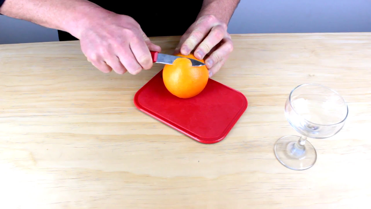 How to add a twist of orange to a cocktail