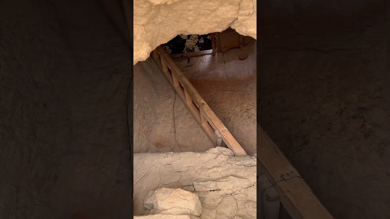 Mustang cave , jhong cave #caves #shorts #travel #nature #mountains #love