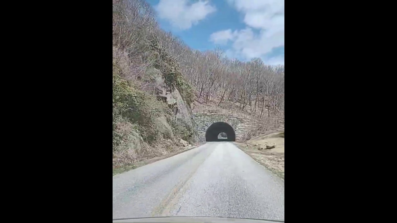 Frying pan tunnel