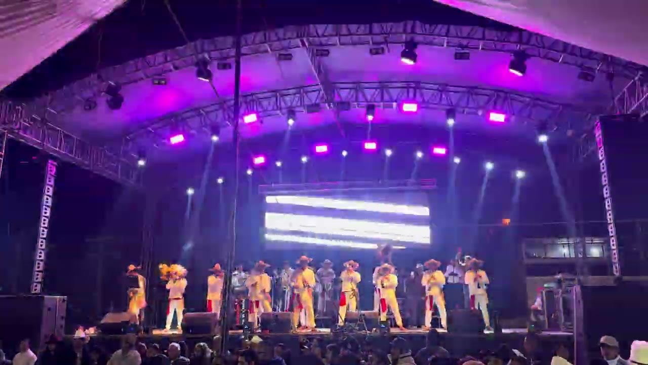 Banda Hermanos Mendoza 