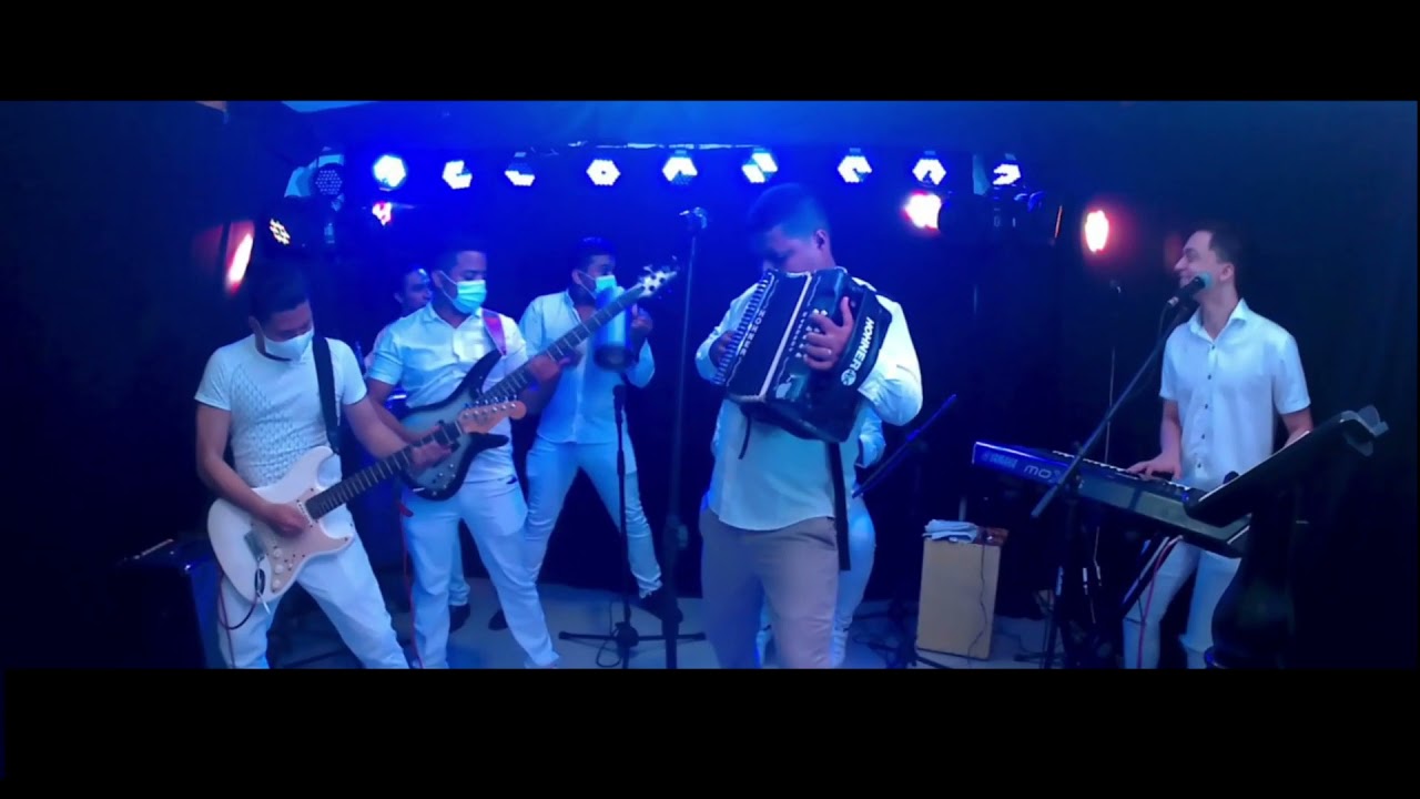 Increíble!!!! Este grupo de vallenato Cristiano canta Mosaico Sobre la roca