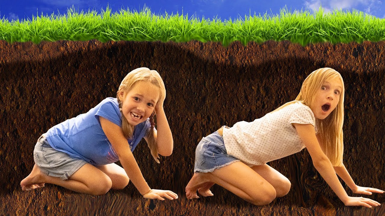 Amelia, Avelina and Akim have an adventure to Jurassic Park and Alcatraz