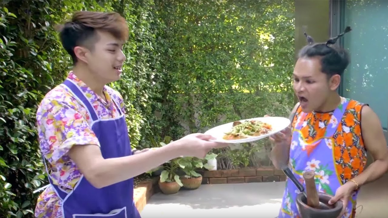 ขนเพชรตำส้มตำ กว่าจะได้กิน 😂😂
