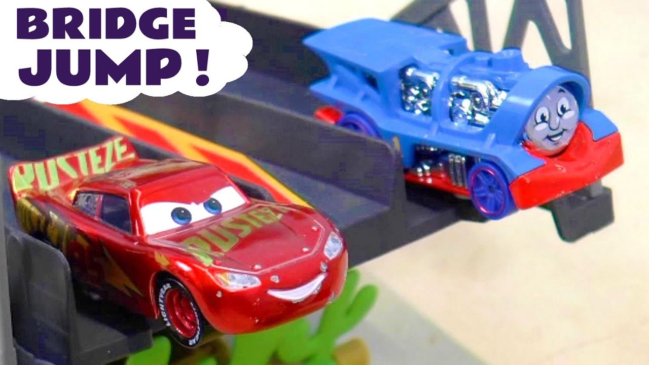 Bridge Jump Toy Car Racing With The Funlings And Cars McQueen