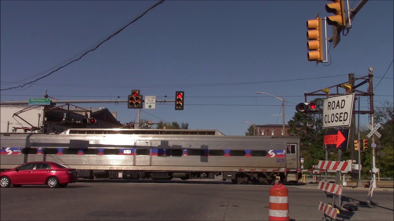 US&S Cantilever | Main Street Railroad Crossing, Norristown PA (Old)