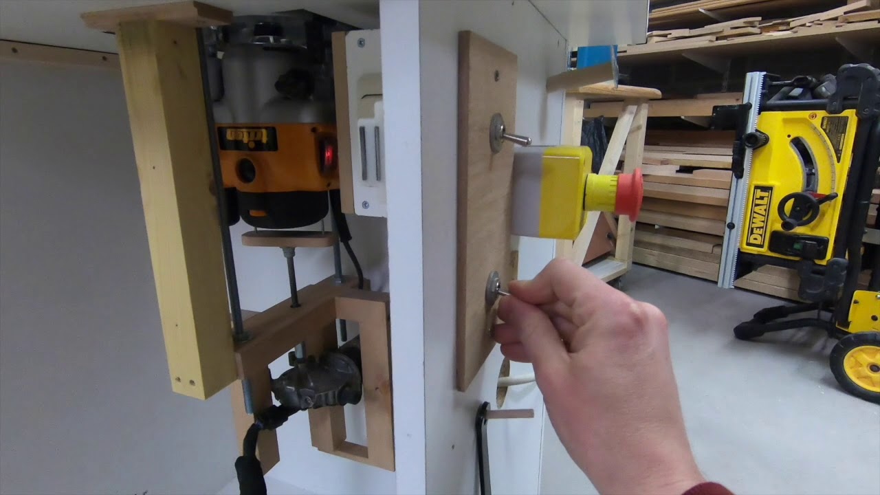 Défonceuse sous table Triton TRA001 DIY