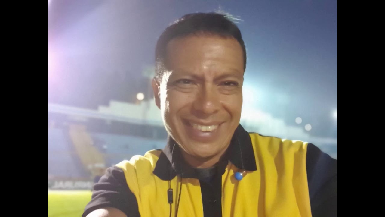 Última transmisión de Carlos Paredes en Emisoras Unidas 😭