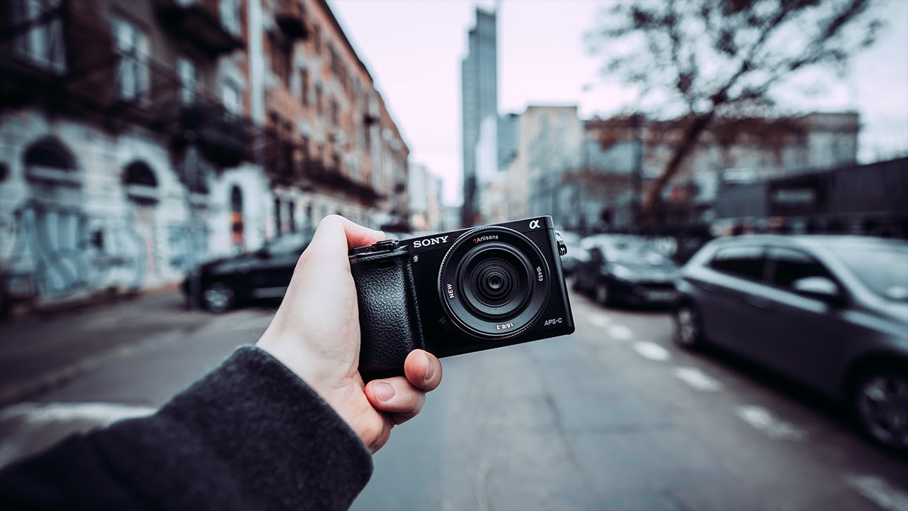 Cheap Lens POV Street Photography w/ 7Artisans 18mm F6.3 II