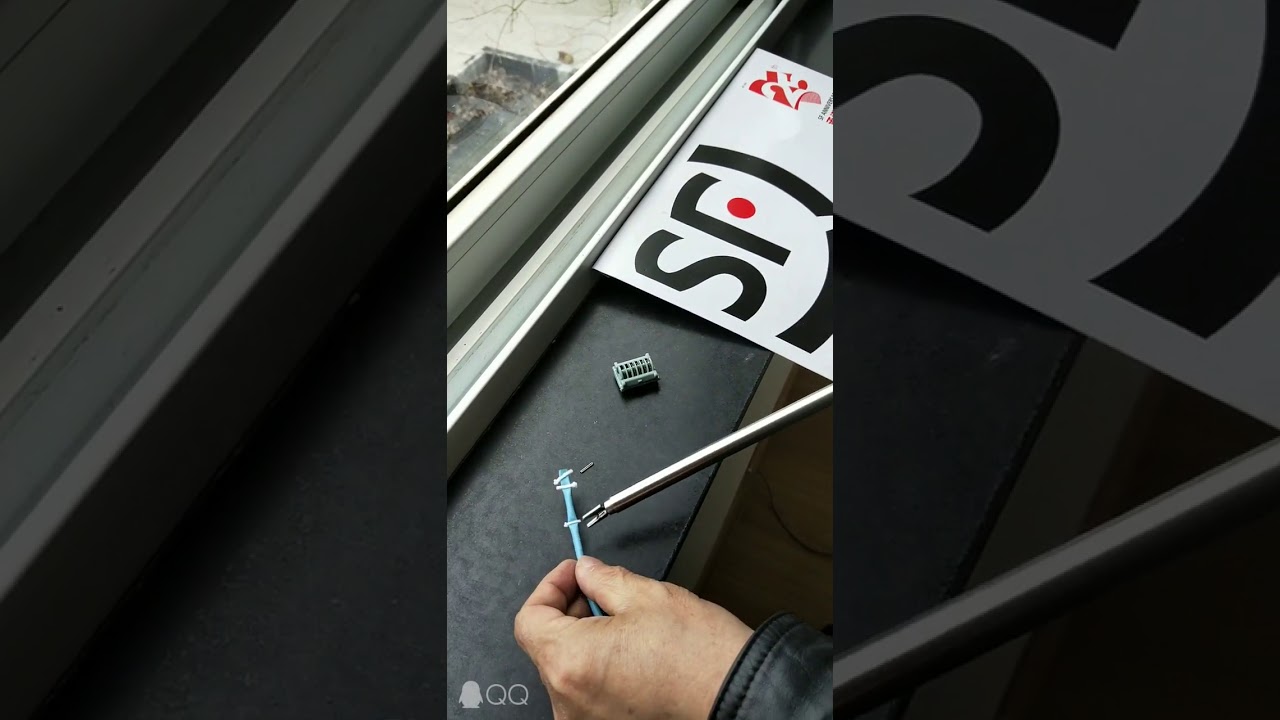 quick demonstration of titanium ligating clips in usage from China