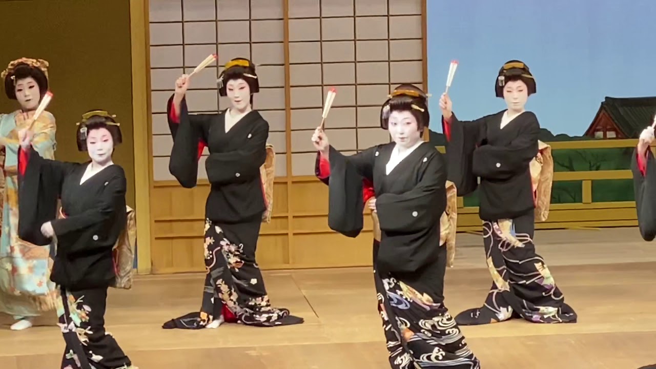 Asakusa Japan 浅草おどり 令和の寿