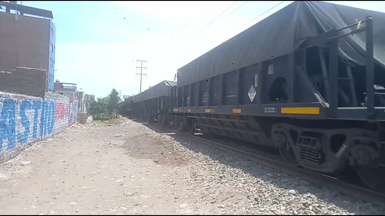 702 y 1023