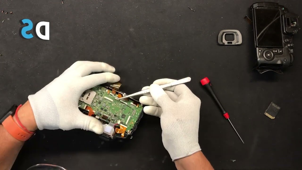 How to repair Panasonic camera DC-GH5 - exchange SD card slot