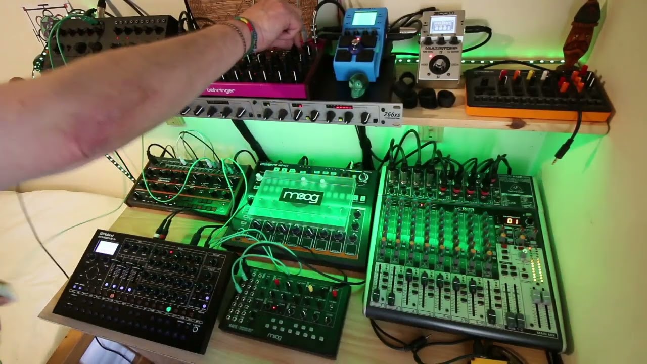 SIGNAL 2 NOISE - AcidFaceAndy