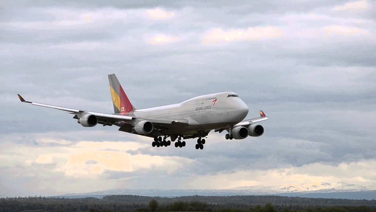 Eva Air Cargo and Asiana Cargo Boeing 747 Freighters