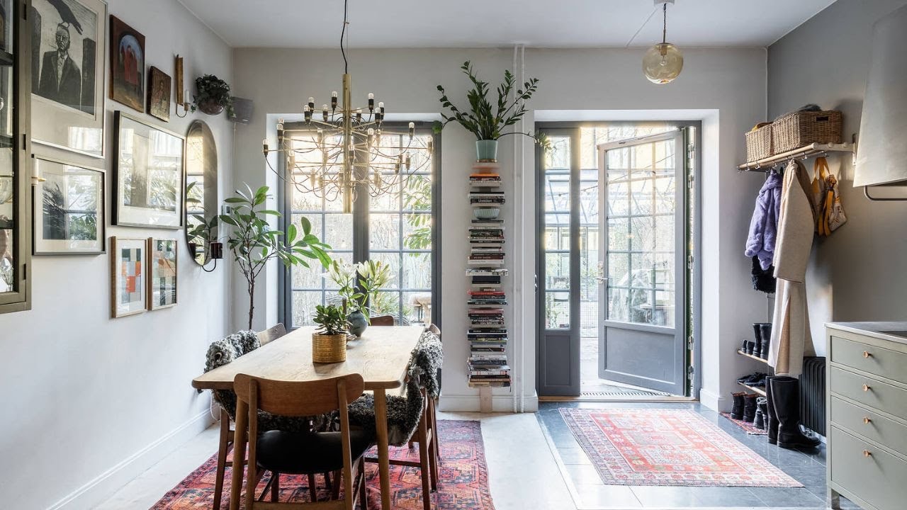 Scandinavian simplicity and light pastel tones