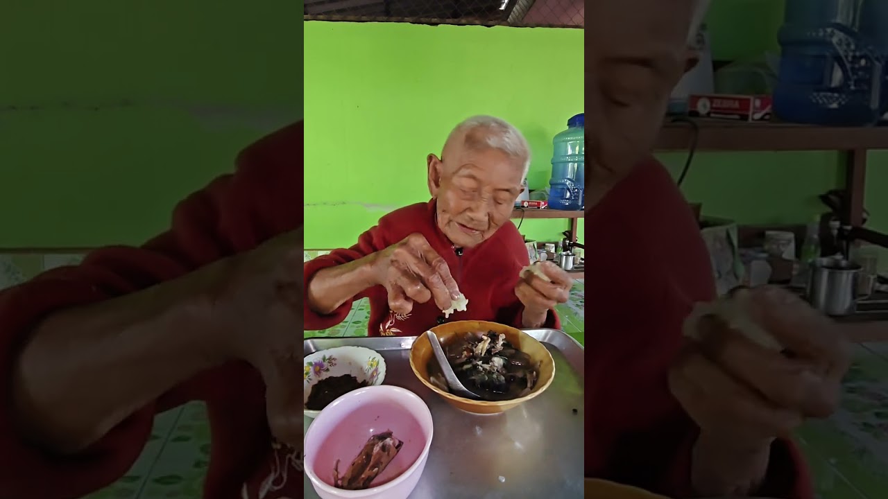 คุณยายกินข้าวกับแกงสายบัว#buapan #เมนูอาหารบ้านๆ #thaifood 