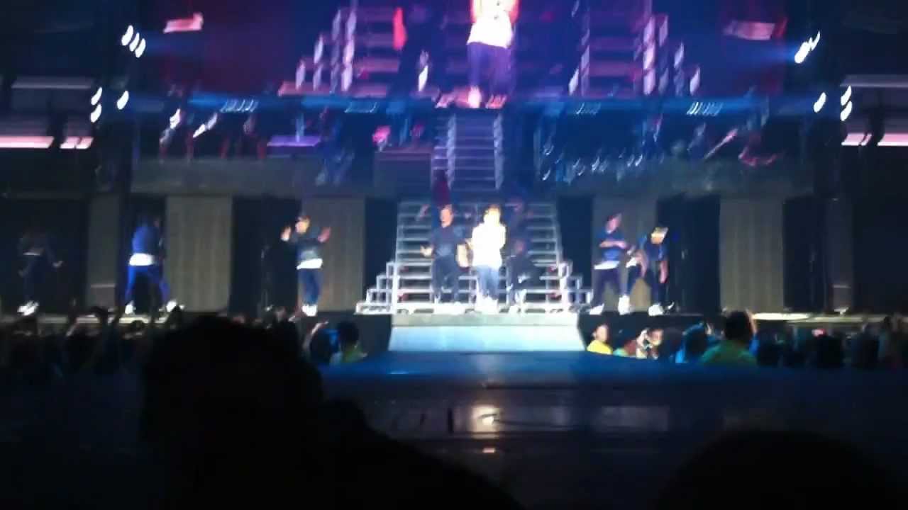 Boyfriend - Justin Bieber - Capital FM Arena, Nottingham - FRONT ROW Believe Tour